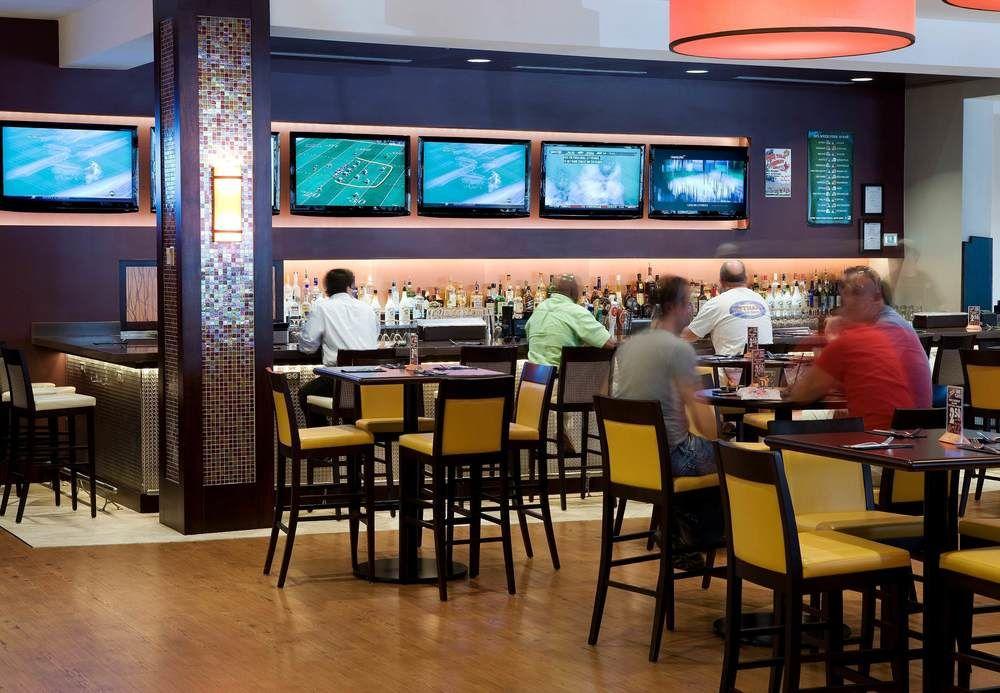 Richmond Marriott Hotel Exterior photo
