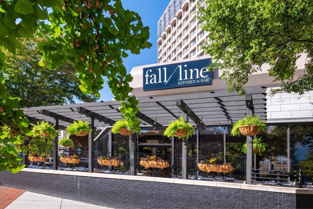 Richmond Marriott Hotel Exterior photo